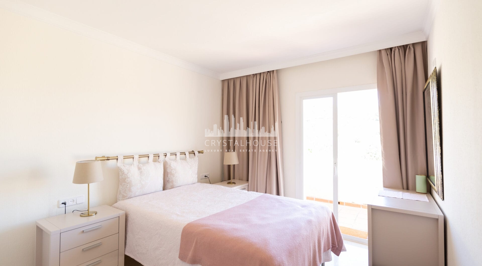 Penthouse overlooking the lake and the golf course in La Quinta – 3 bedrooms