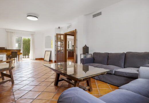 Charming Andalusian Townhouse in Tiro de Pichón, San Pedro de Alcántara