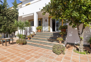 Charming Andalusian Townhouse in Tiro de Pichón, San Pedro de Alcántara