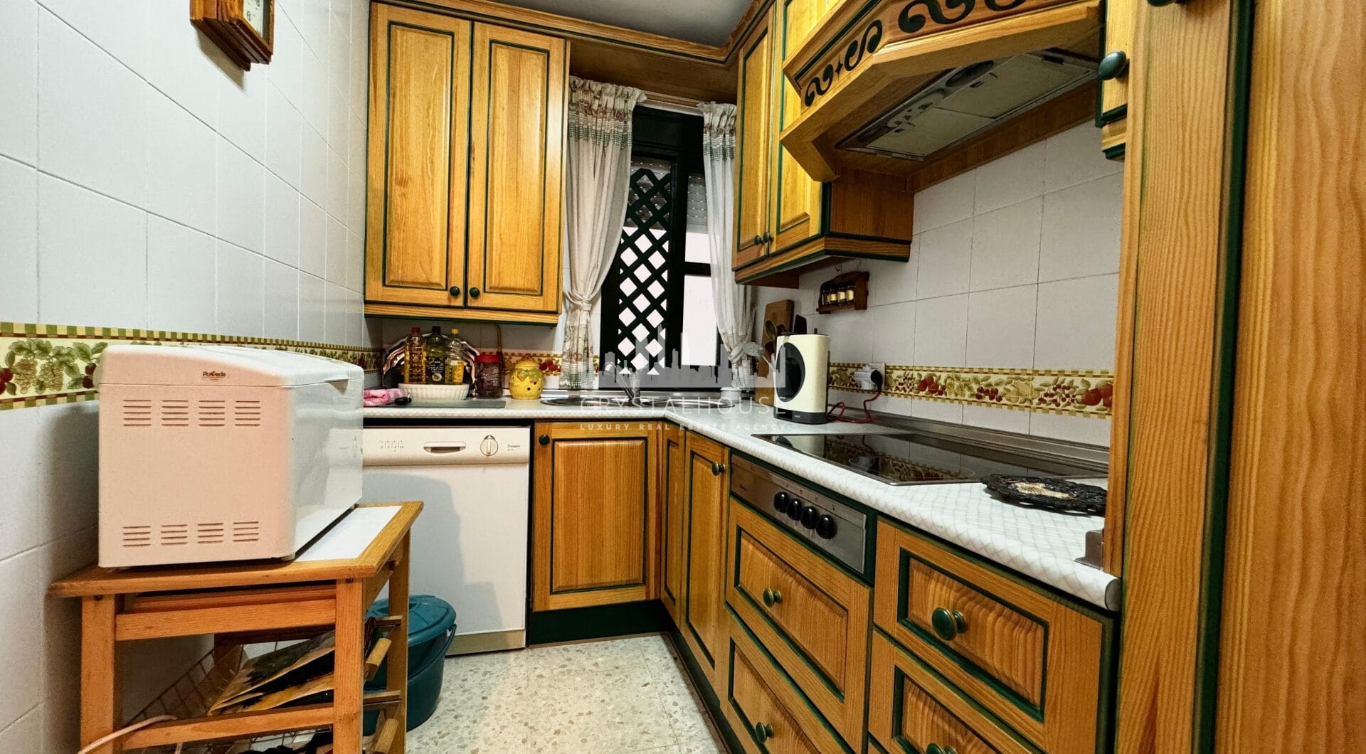 Mediterranean lifestyle just steps from the sea – Manilva Playa, Malaga