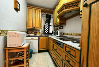 Mediterranean lifestyle just steps from the sea – Manilva Playa, Malaga
