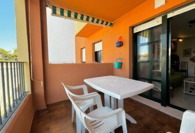 Mediterranean lifestyle just steps from the sea – Manilva Playa, Malaga