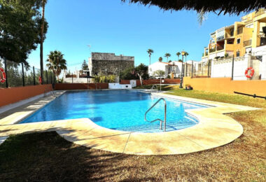 Mediterranean lifestyle just steps from the sea – Manilva Playa, Malaga