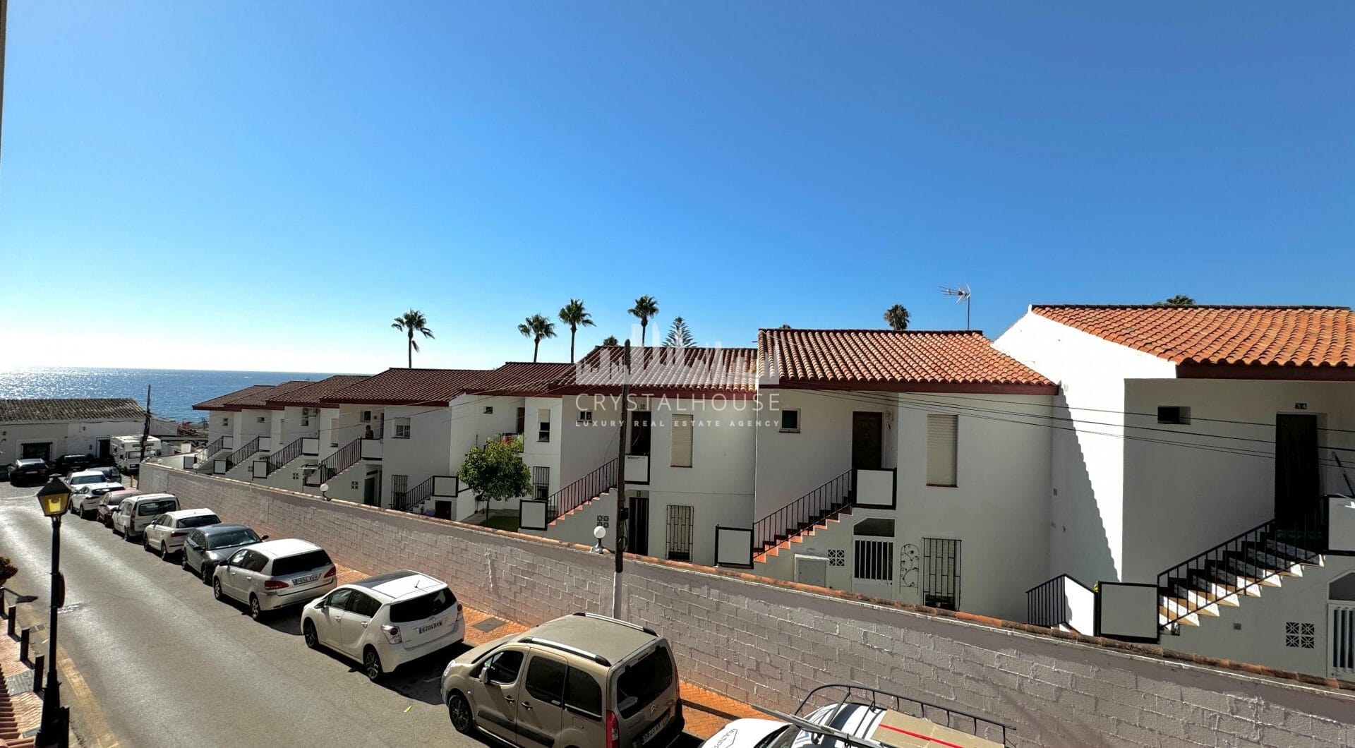 Mediterranean lifestyle just steps from the sea – Manilva Playa, Malaga