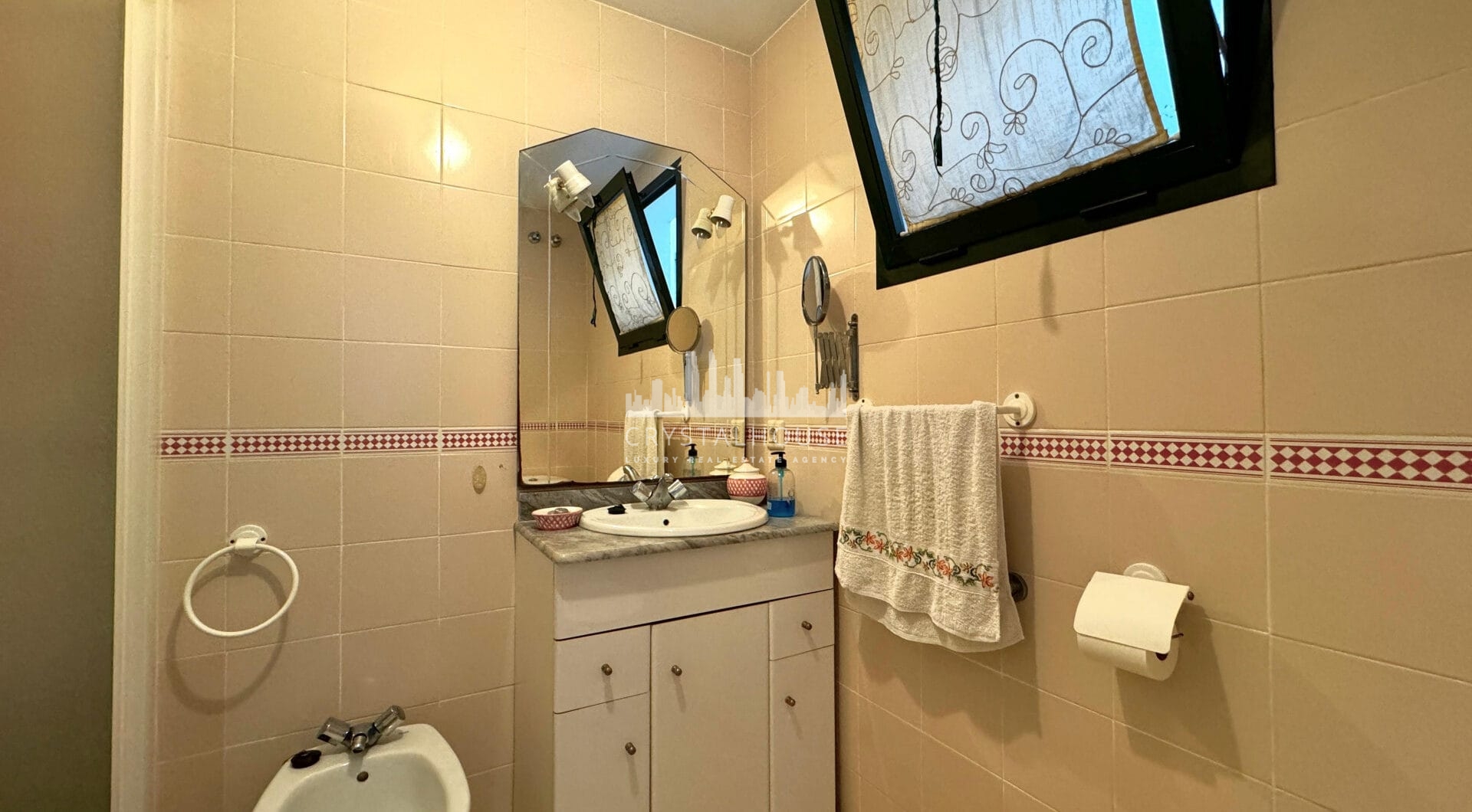Mediterranean lifestyle just steps from the sea – Manilva Playa, Malaga