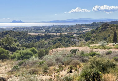 Plot for sale in Estepona Este