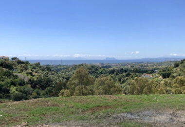 Plot for sale in Estepona Este
