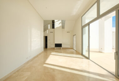 Contemporary 4 bedroom Villa in Puerto del Capitán, Benahavís