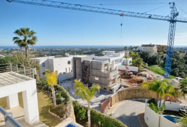 Contemporary 4 bedroom Villa in Puerto del Capitán, Benahavís