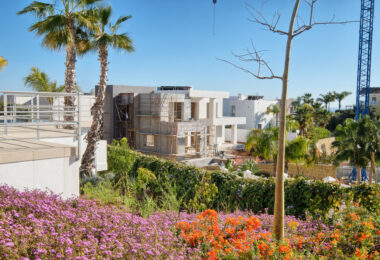Contemporary 4 bedroom Villa in Puerto del Capitán, Benahavís