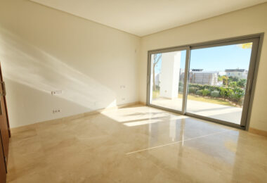 Contemporary 4 bedroom Villa in Puerto del Capitán, Benahavís