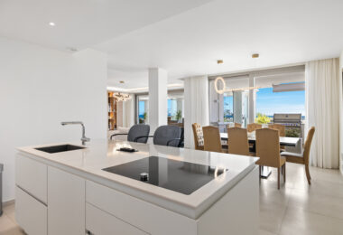 Stunning 7-bed apartment located in urb. Nine Lions, Nueva Andalucia, Marbella