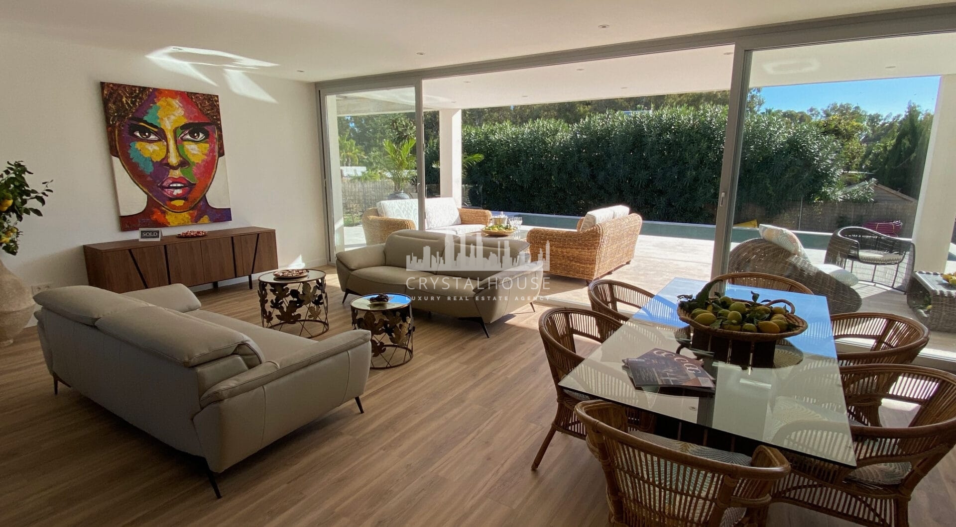 Newly built quality villa on the beach side of San Pedro de Alcántara