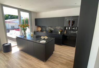 Newly built quality villa on the beach side of San Pedro de Alcántara