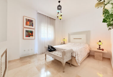 Apartment for Sale in Nueva Andalucia