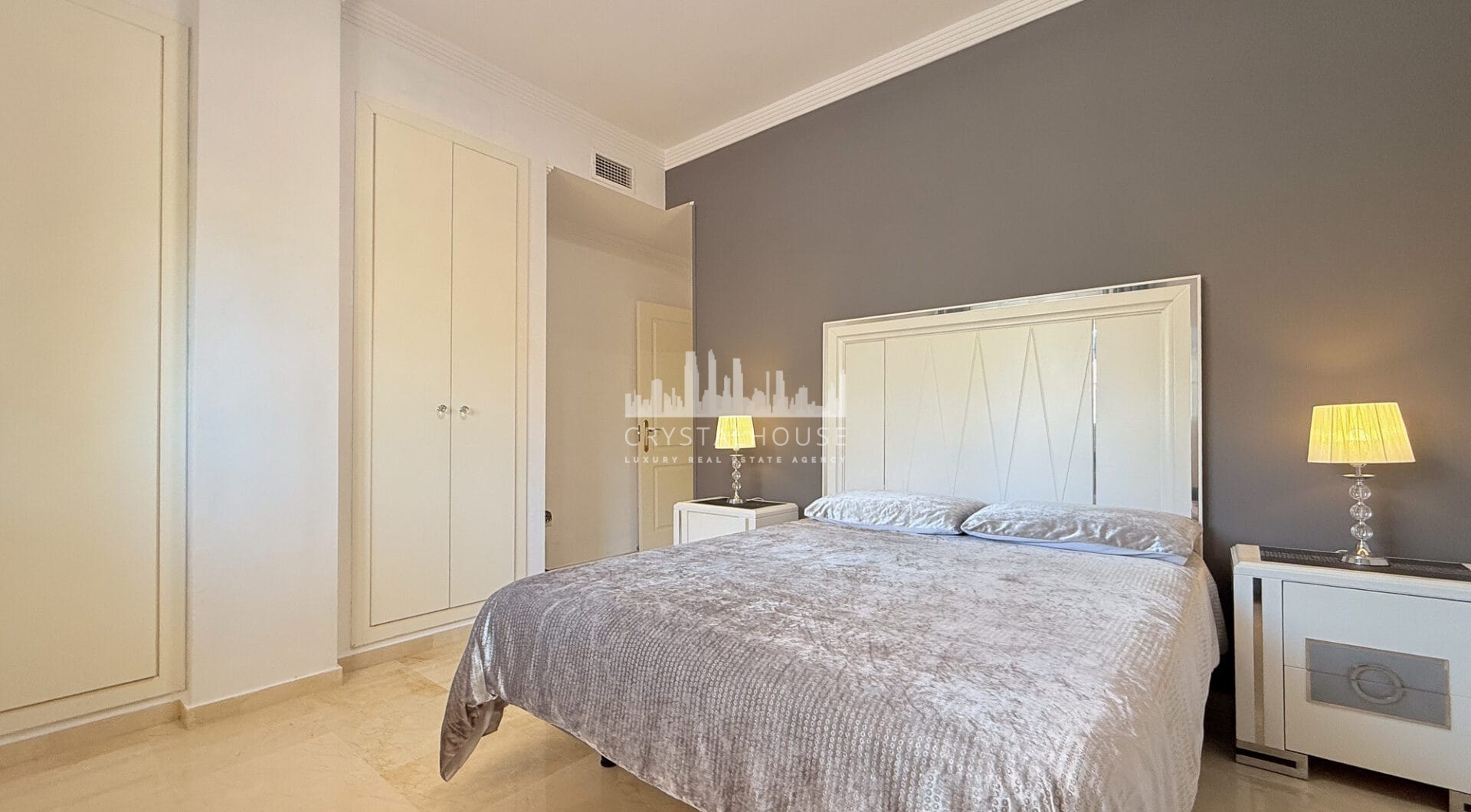 Apartment for Sale in Nueva Andalucia