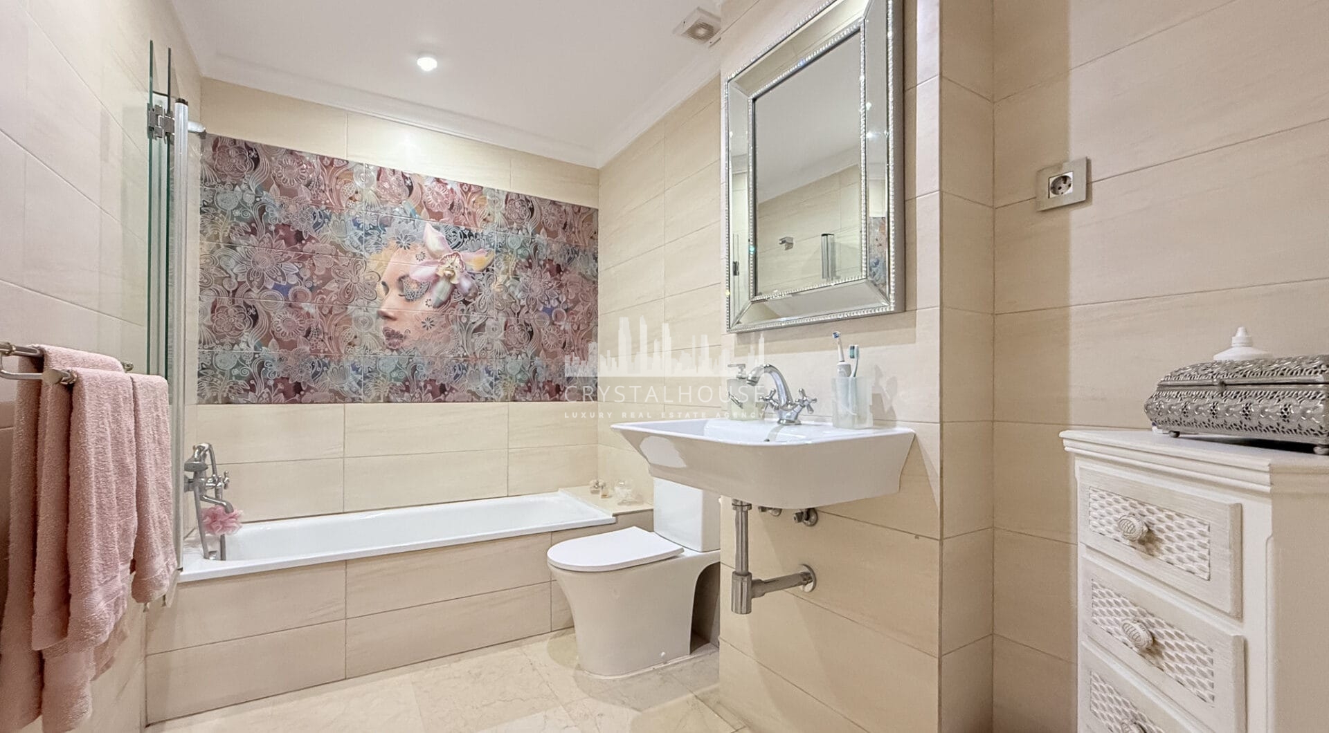 Apartment for Sale in Nueva Andalucia