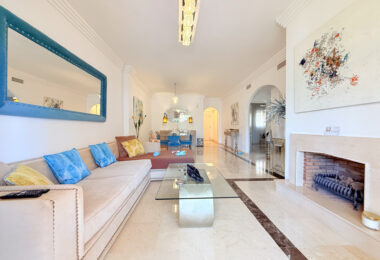 Apartment for Sale in Nueva Andalucia