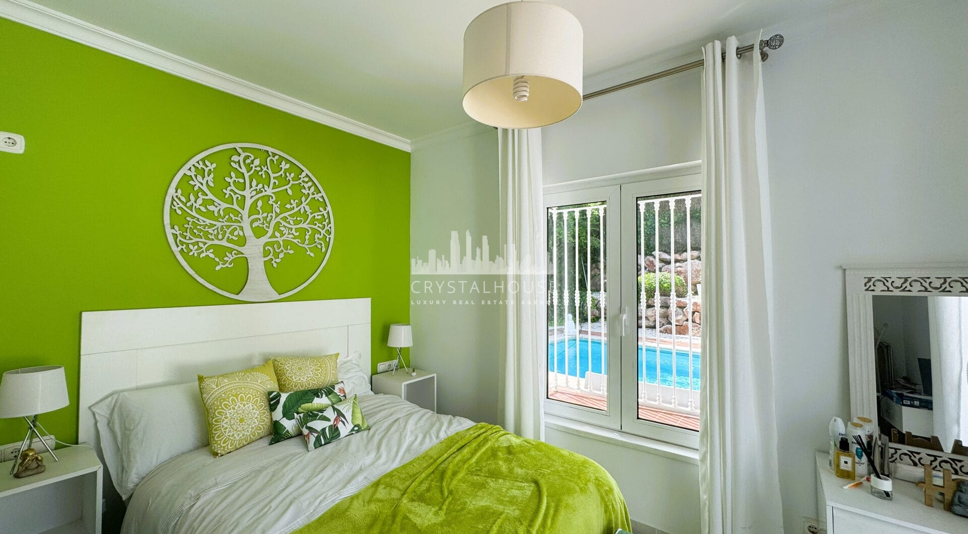 Charming Villa for Sale in Zona B, Sotogrande Costa