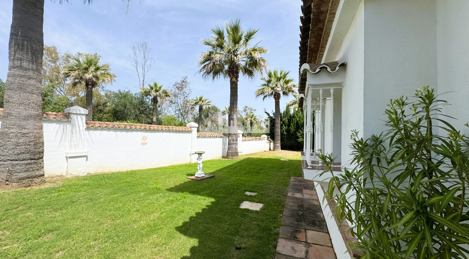 Charming Villa for Sale in Zona B, Sotogrande Costa