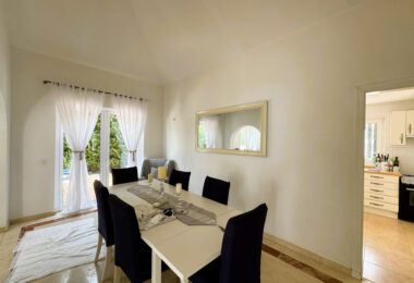 Charming Villa for Sale in Zona B, Sotogrande Costa