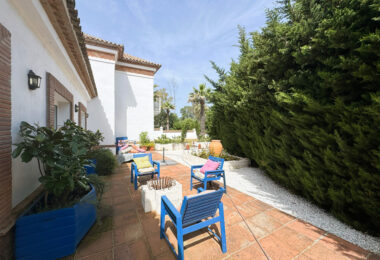 Charming Villa for Sale in Zona B, Sotogrande Costa