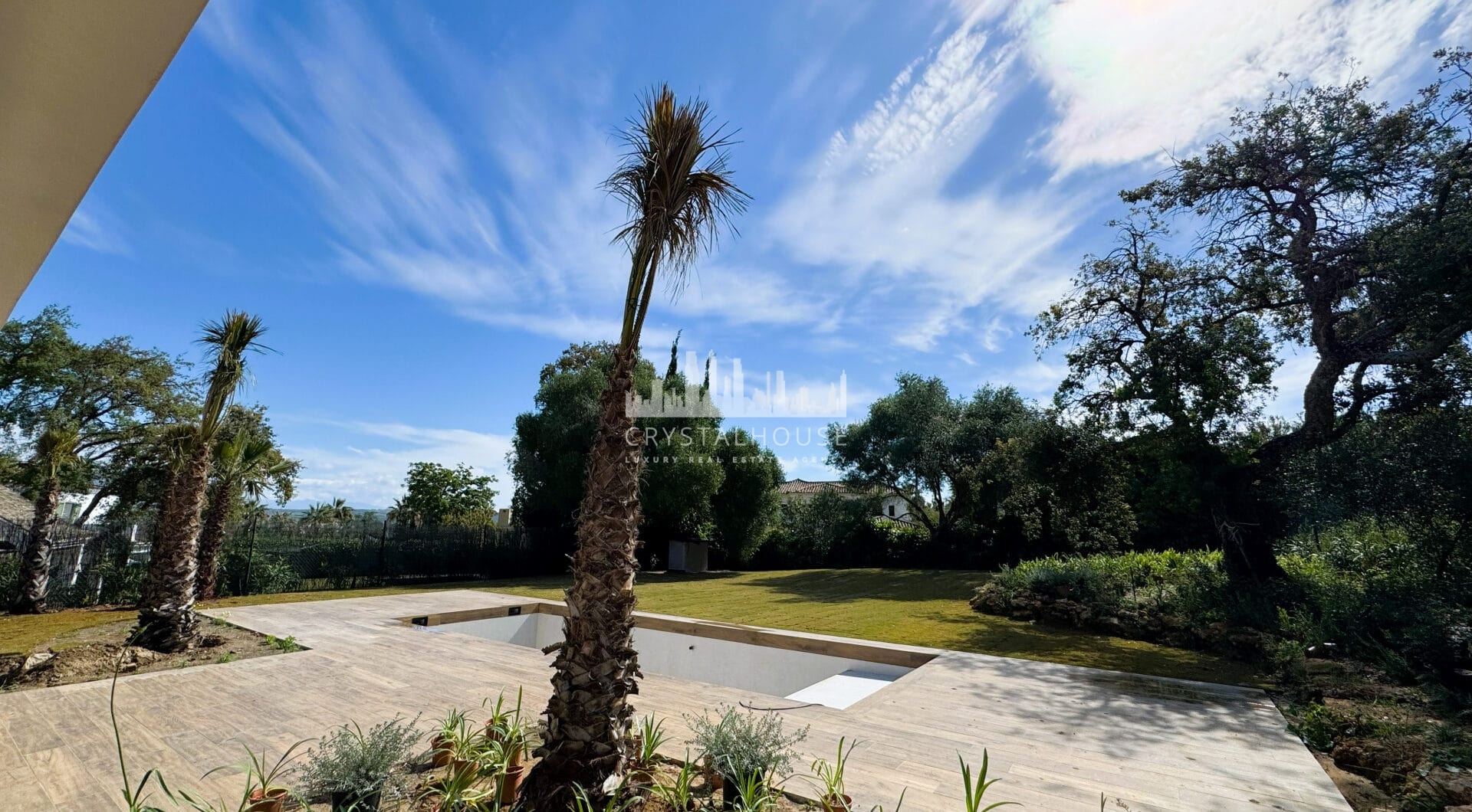 Villa KOA: Contemporary Five-Bedroom Villa in Sotogrande Costa