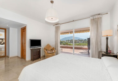 Golf-front Duplex Penthouse with views to La Concha in Guadalmina