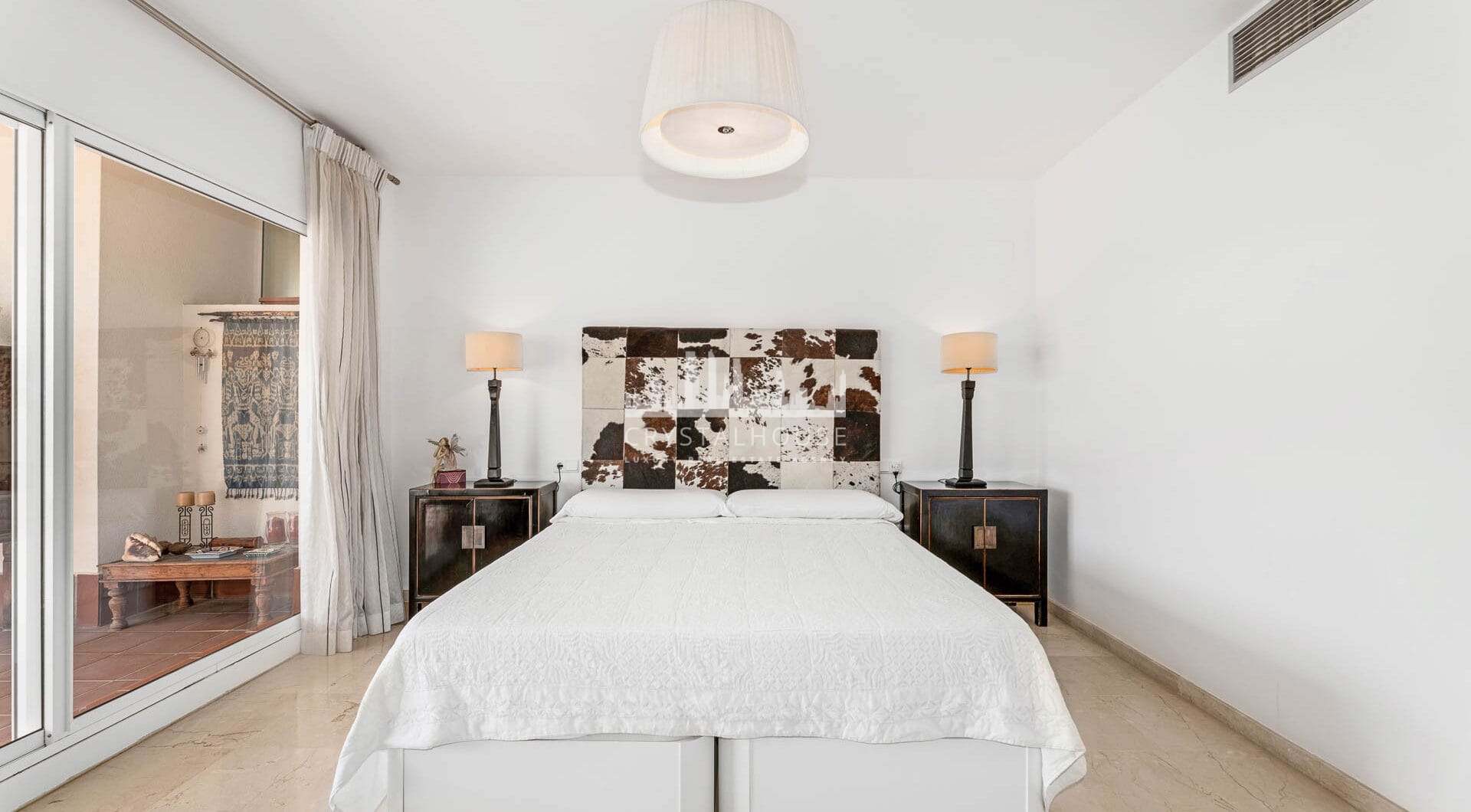 Golf-front Duplex Penthouse with views to La Concha in Guadalmina