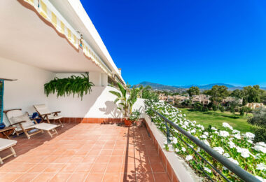 Golf-front Duplex Penthouse with views to La Concha in Guadalmina