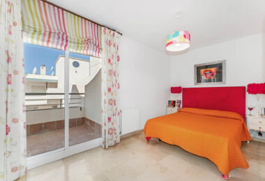 Golf-front Duplex Penthouse with views to La Concha in Guadalmina