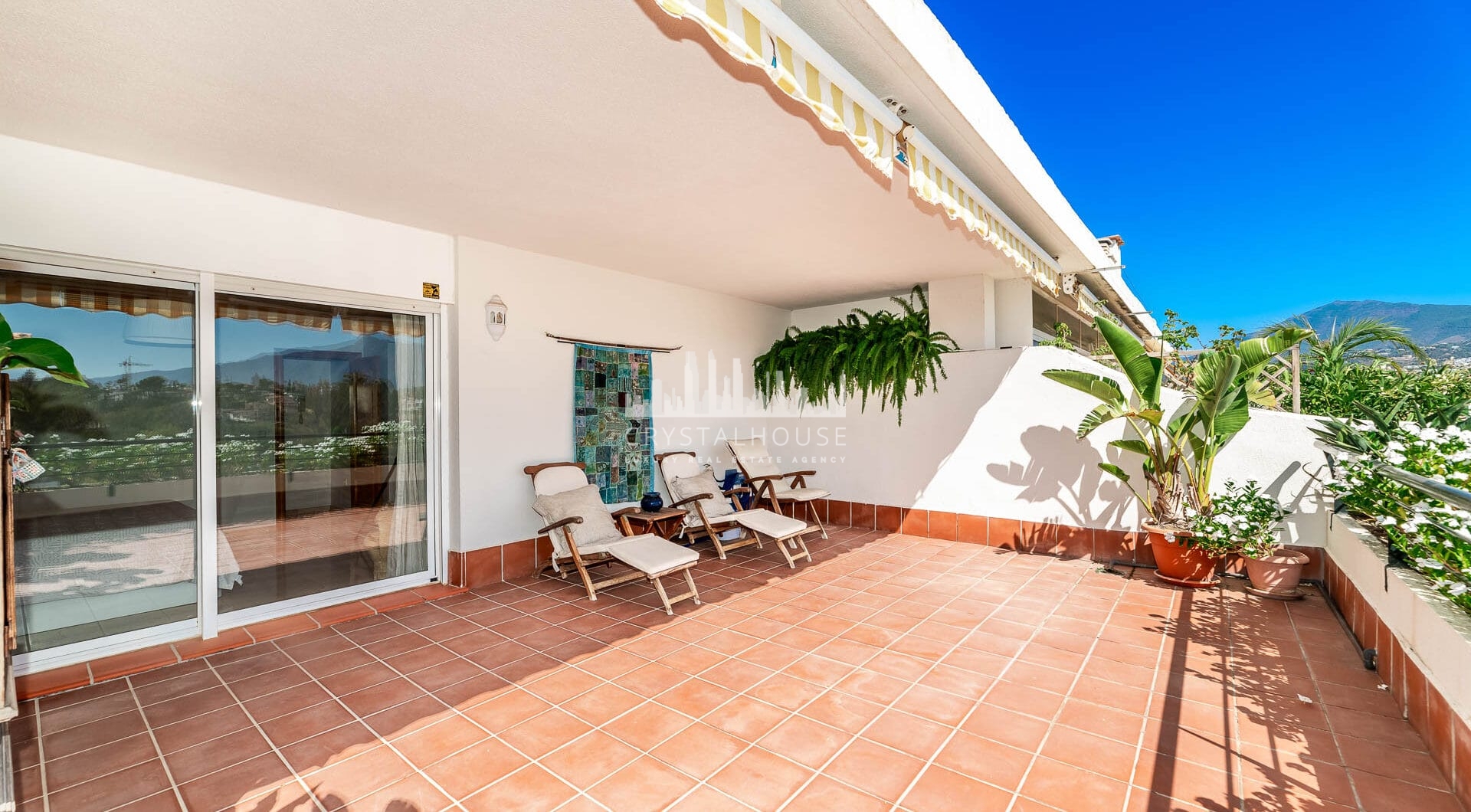 Golf-front Duplex Penthouse with views to La Concha in Guadalmina