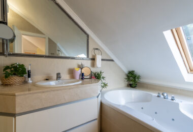 Modern South-Facing Townhouse with Premium Finishes – Move-In Ready