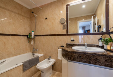 Modern South-Facing Townhouse with Premium Finishes – Move-In Ready