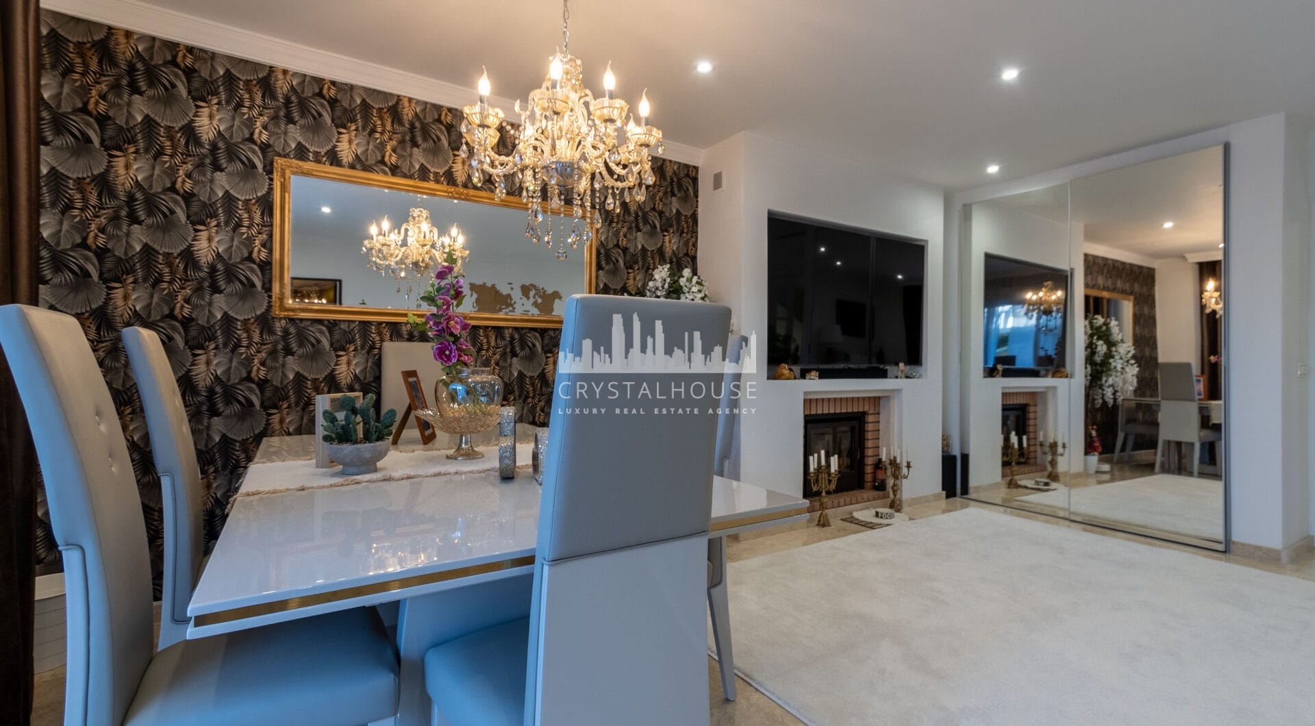 Modern South-Facing Townhouse with Premium Finishes – Move-In Ready