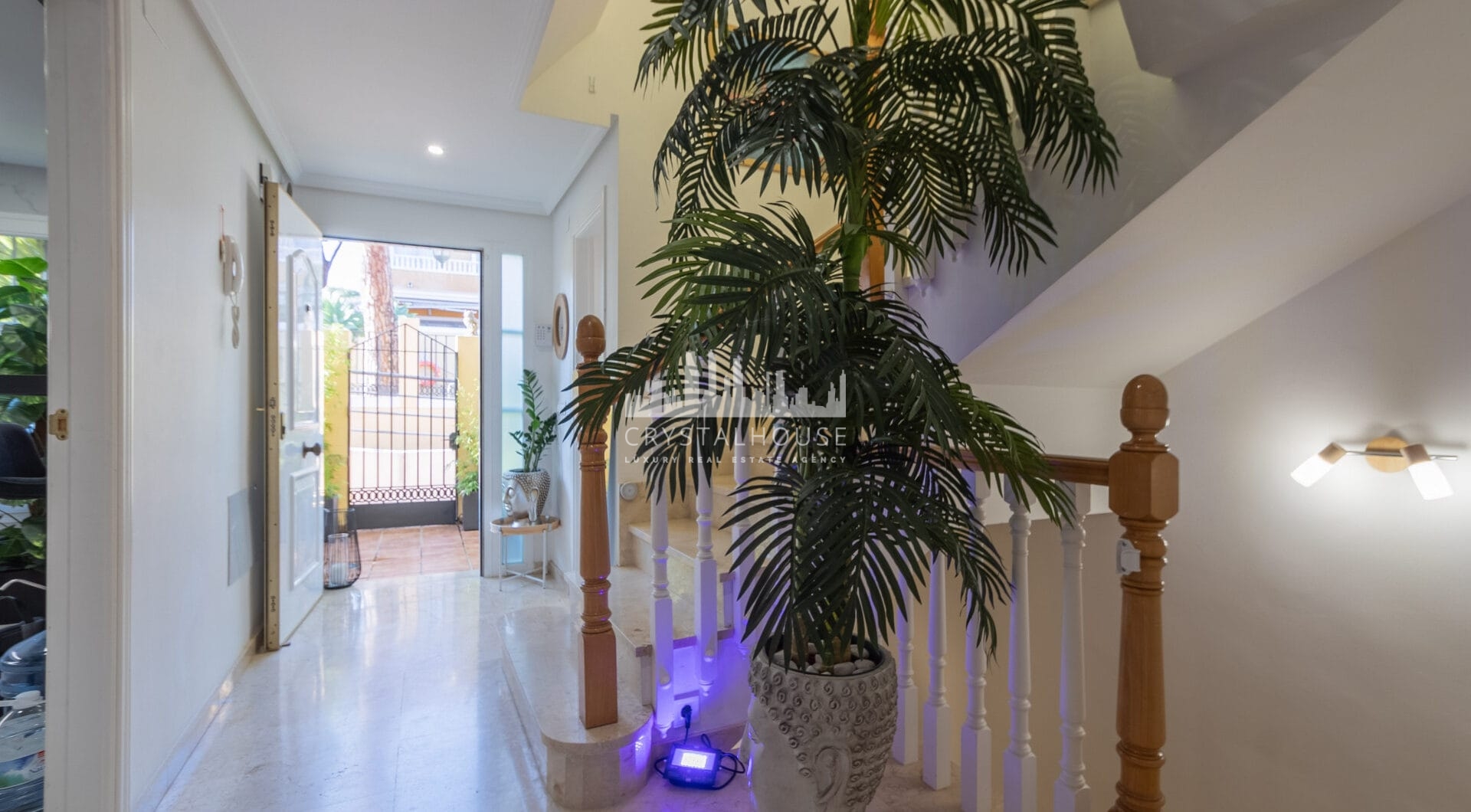Modern South-Facing Townhouse with Premium Finishes – Move-In Ready