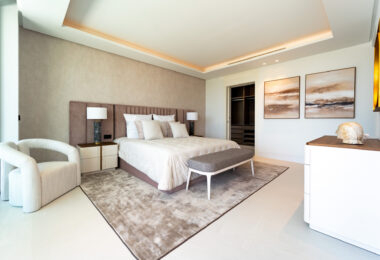 Elegant Villa with Sea and Golf Views in Nueva Andalucia, Marbella