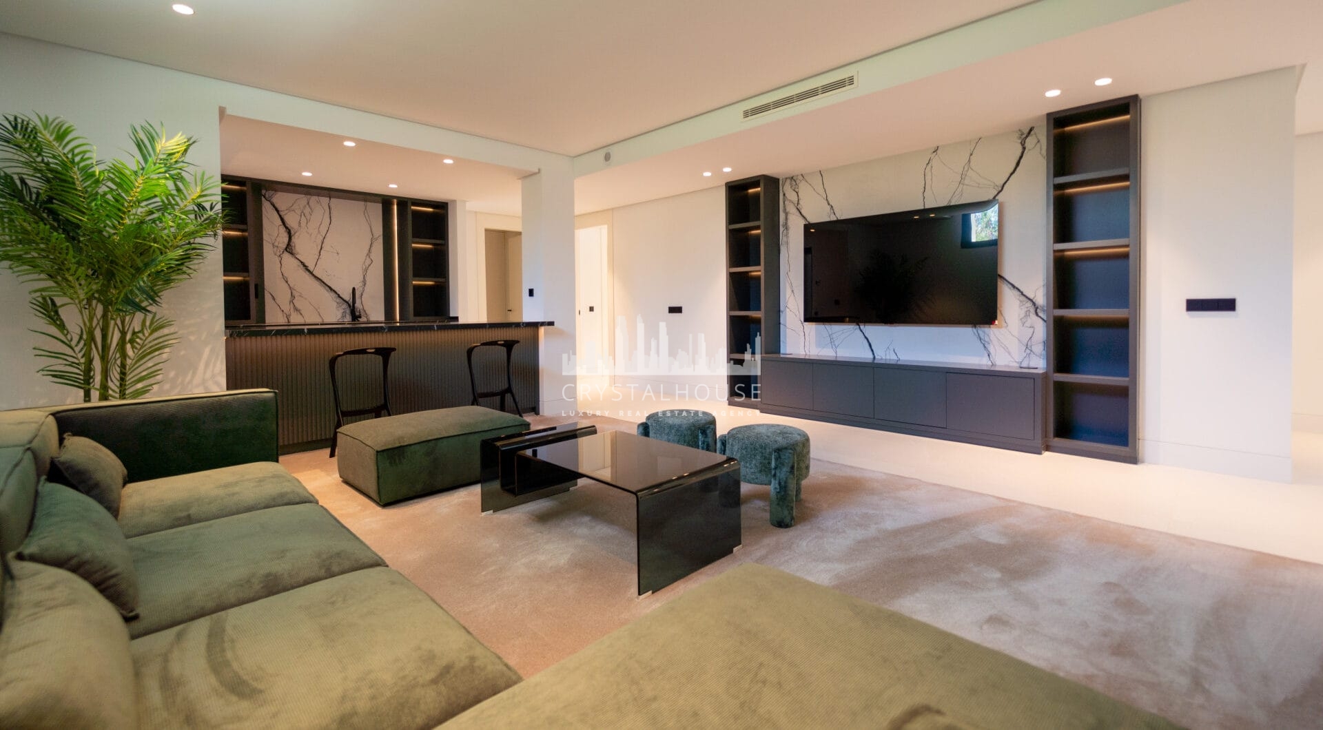 Elegant Villa with Sea and Golf Views in Nueva Andalucia, Marbella