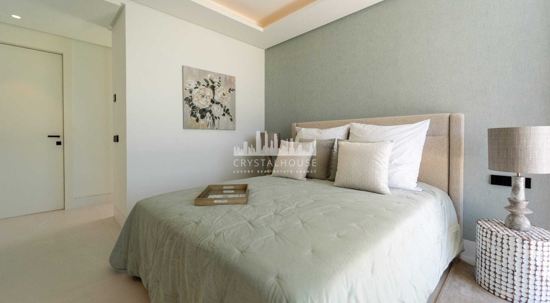 Elegant Villa with Sea and Golf Views in Nueva Andalucia, Marbella