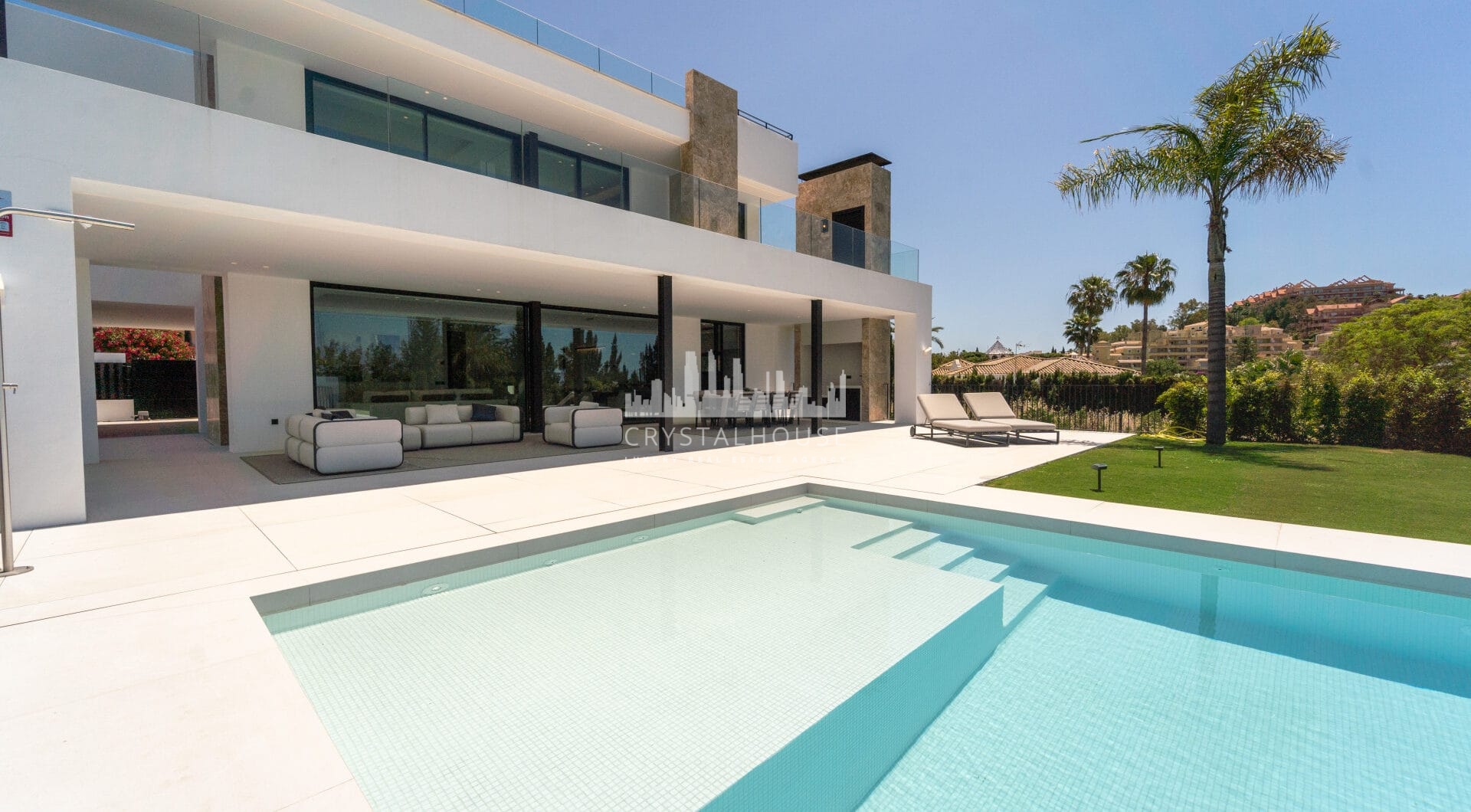 Elegant Villa with Sea and Golf Views in Nueva Andalucia, Marbella