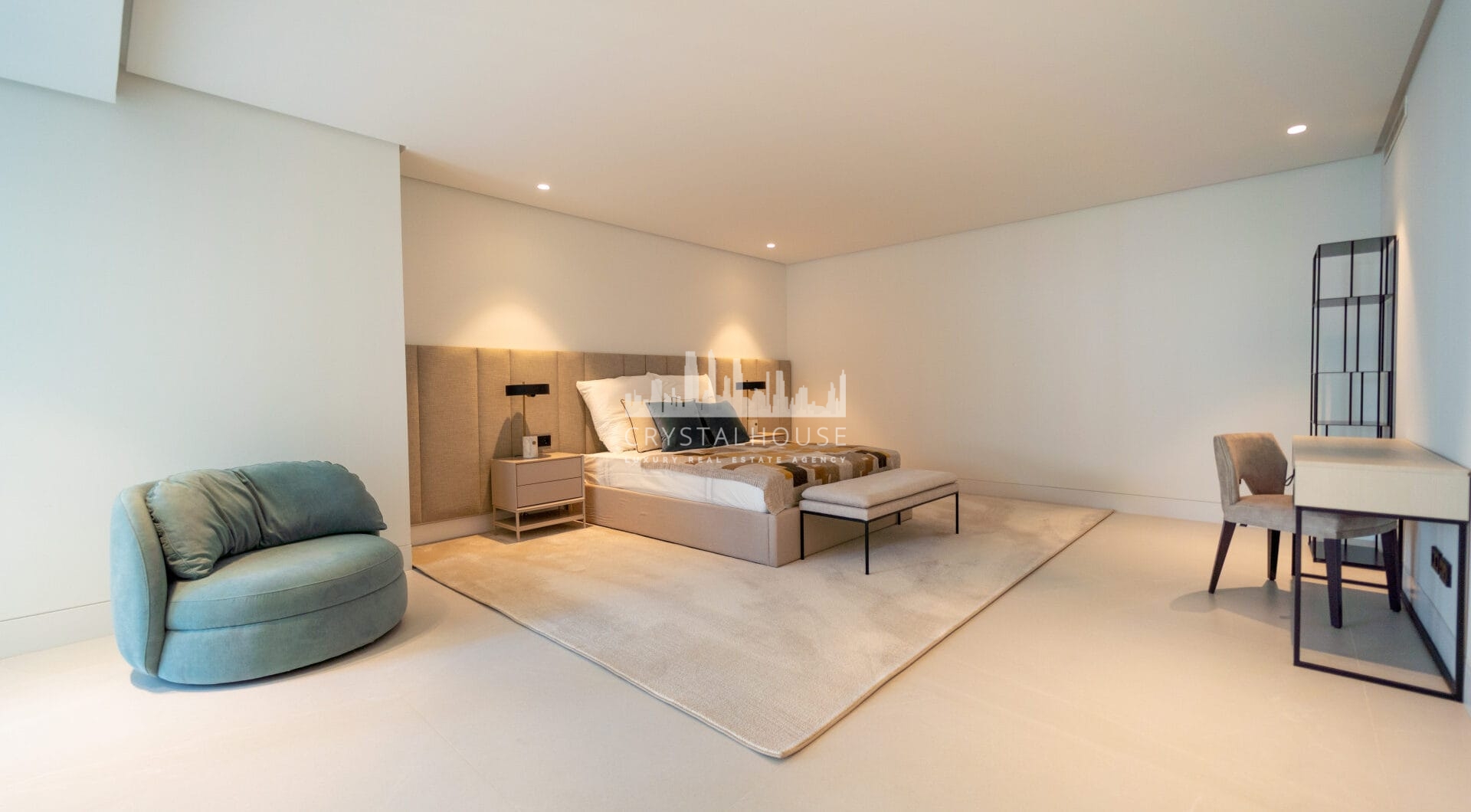 Elegant Villa with Sea and Golf Views in Nueva Andalucia, Marbella