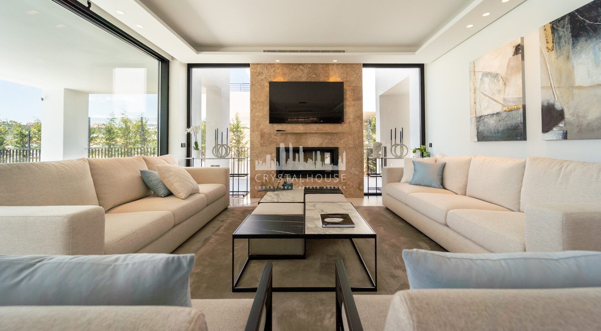 Elegant Villa with Sea and Golf Views in Nueva Andalucia, Marbella