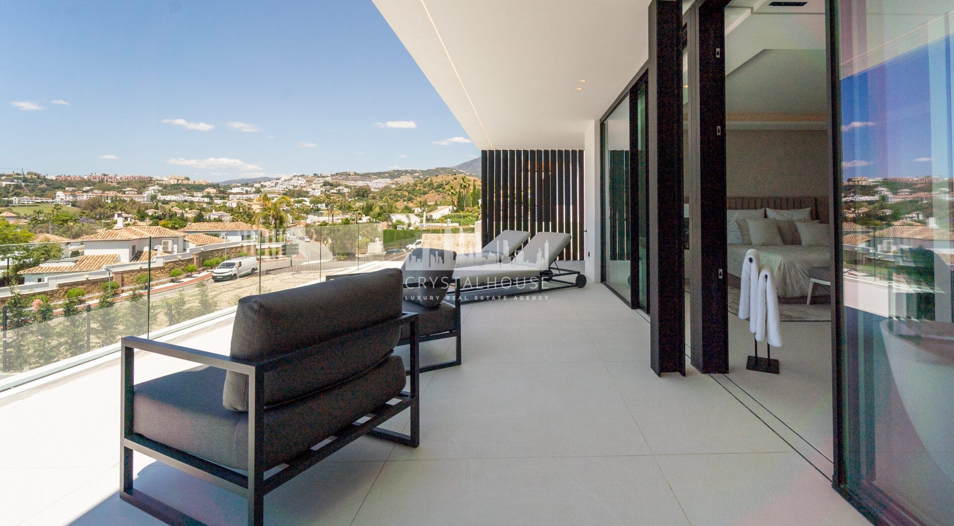 Elegant Villa with Sea and Golf Views in Nueva Andalucia, Marbella