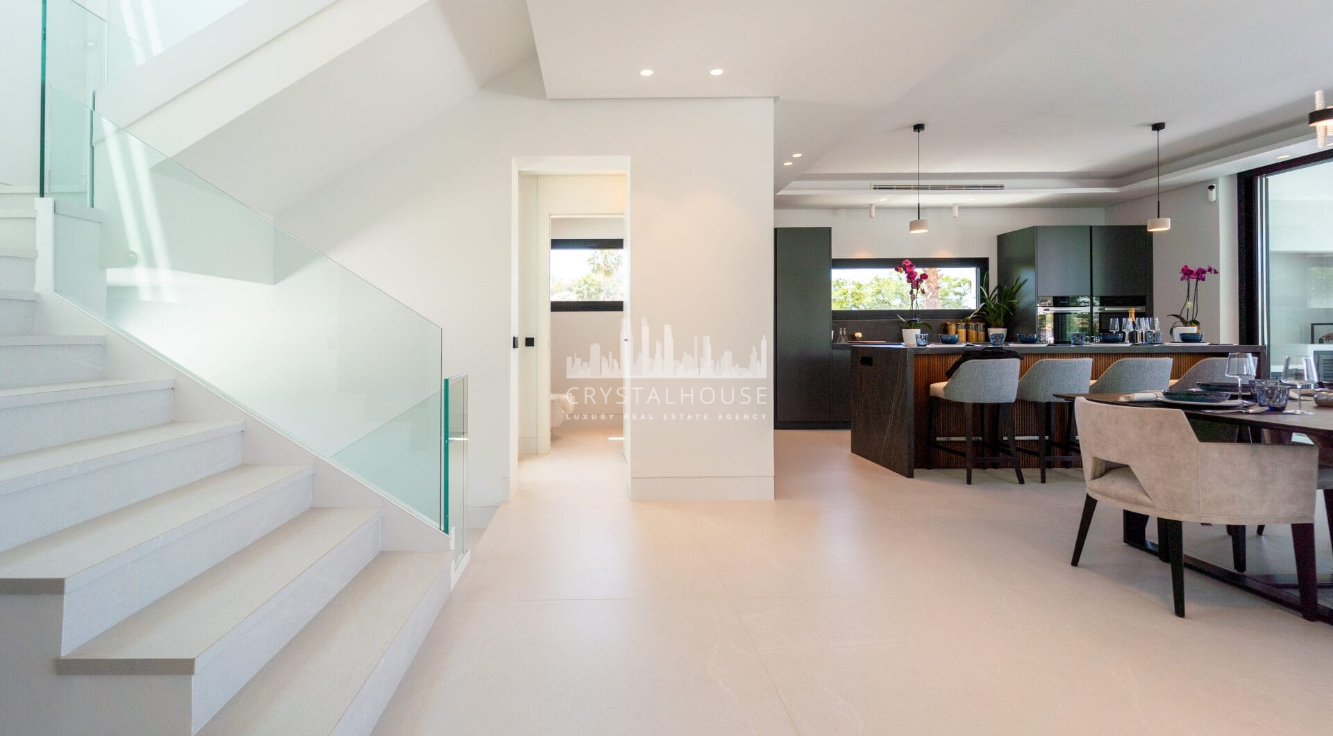 Elegant Villa with Sea and Golf Views in Nueva Andalucia, Marbella