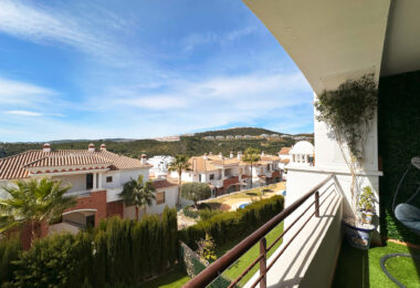 Amazing spacious with amazing views APARTMENT in Casares Golf.
