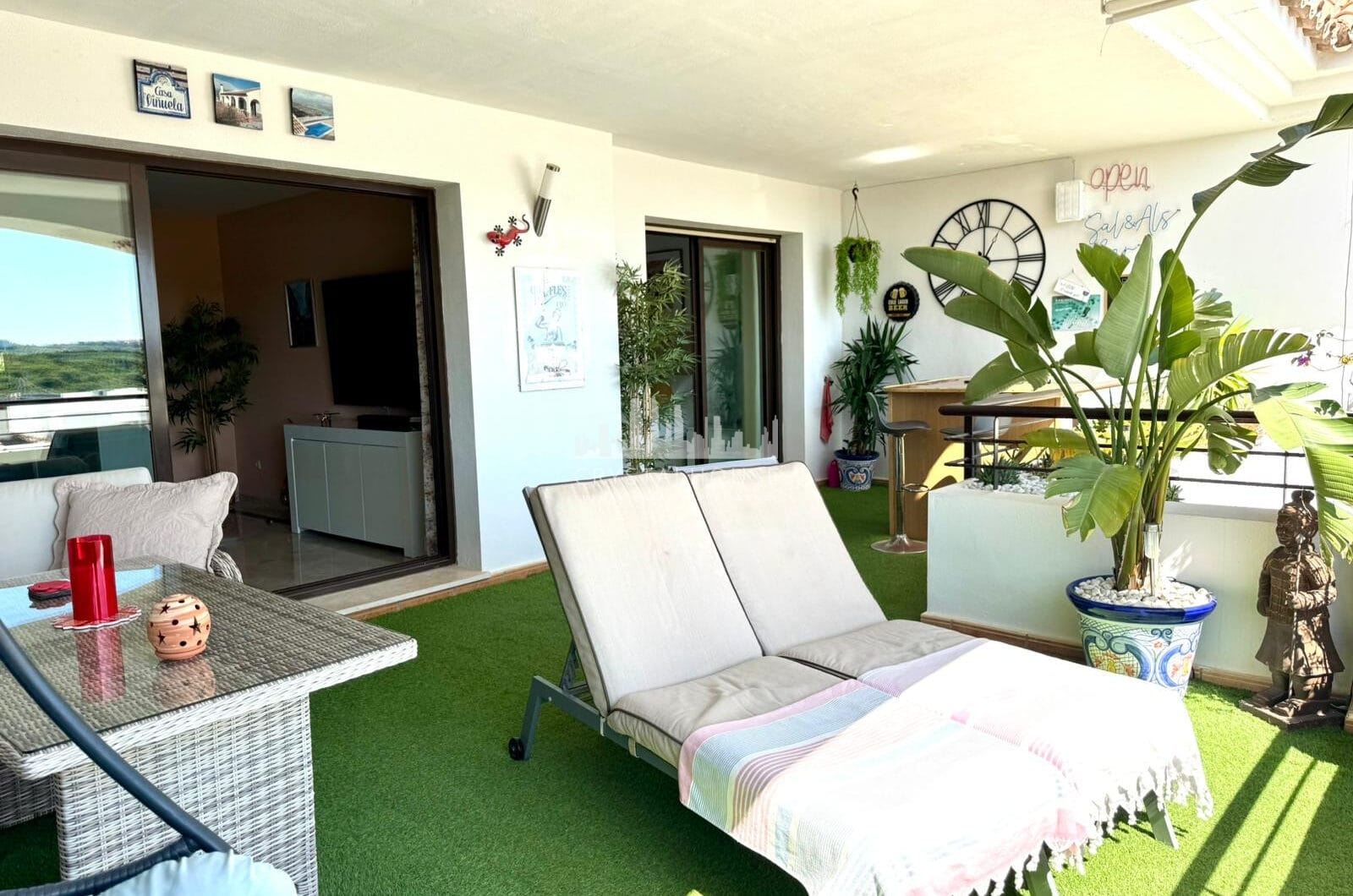 Amazing spacious with amazing views APARTMENT in Casares Golf.