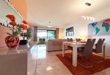 Amazing spacious with amazing views APARTMENT in Casares Golf.