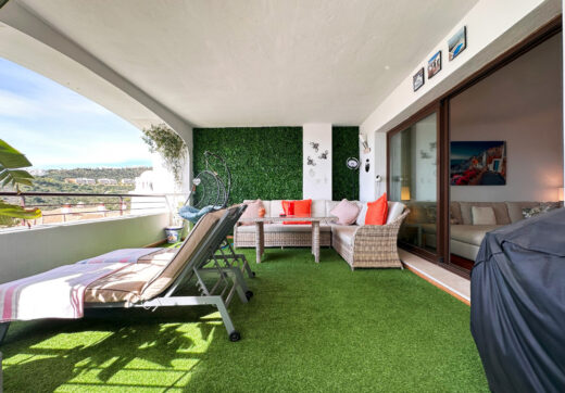 Amazing spacious with amazing views APARTMENT in Casares Golf.