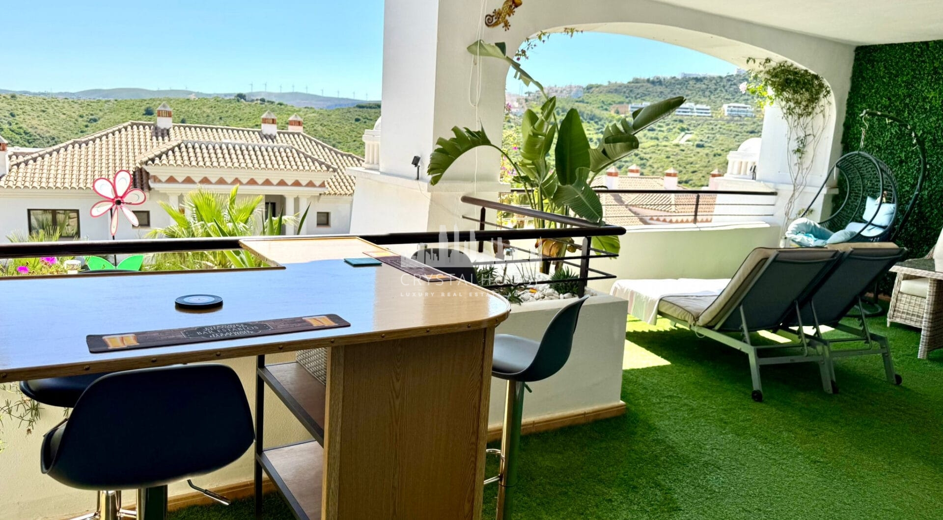 Amazing spacious with amazing views APARTMENT in Casares Golf.