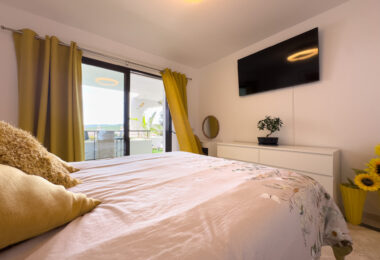 Amazing spacious with amazing views APARTMENT in Casares Golf.